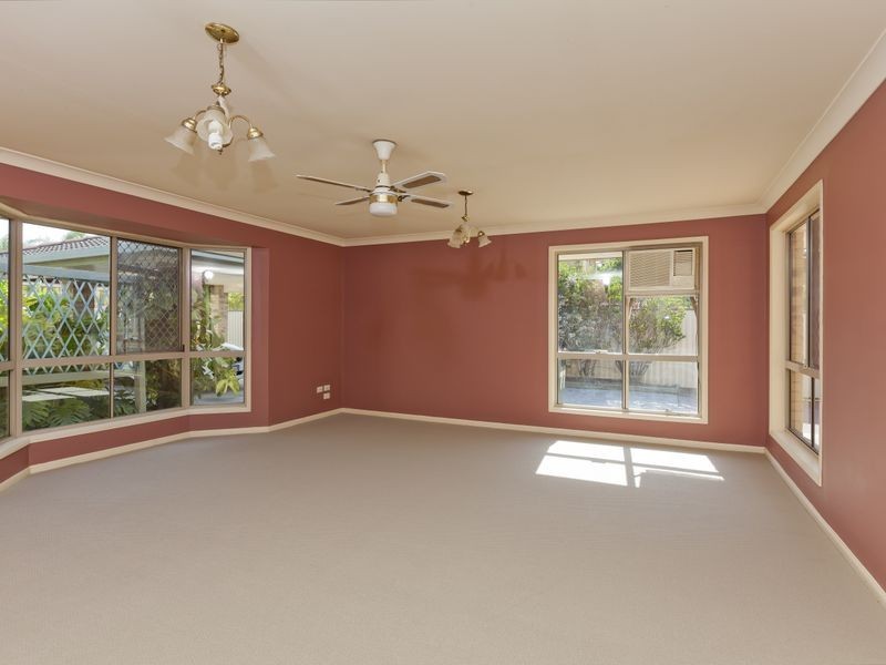 77 Chisholm Road, Carrara QLD 4211