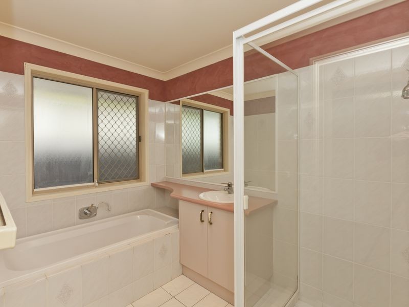 77 Chisholm Road, Carrara QLD 4211