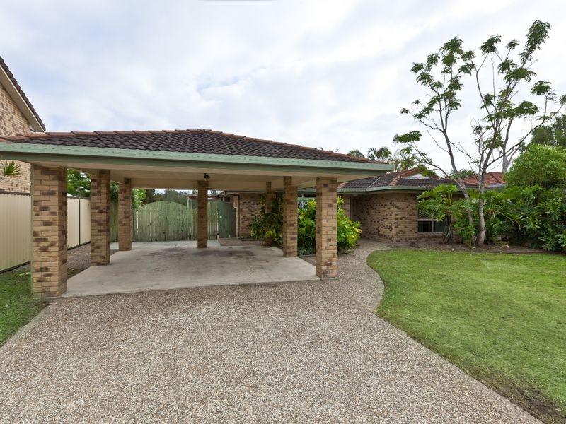 77 Chisholm Road, Carrara QLD 4211