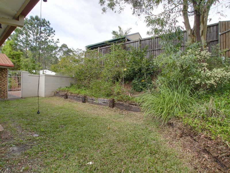 27 Ben Lomond Drive, Highland Park QLD 4211