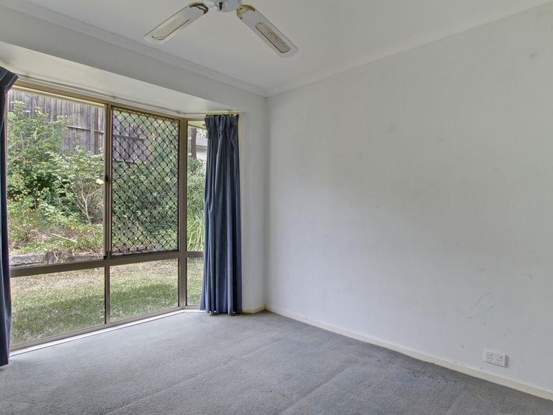 27 Ben Lomond Drive, Highland Park QLD 4211