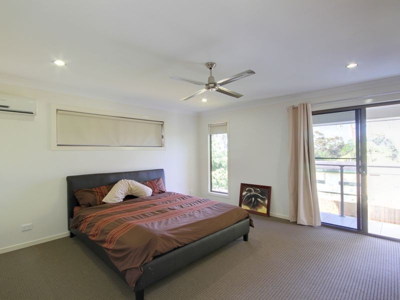 2/17 The Locale, Nerang QLD 4211