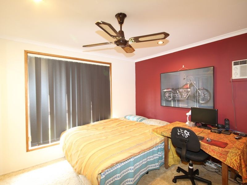 8 Plum Parade, Nerang QLD 4211