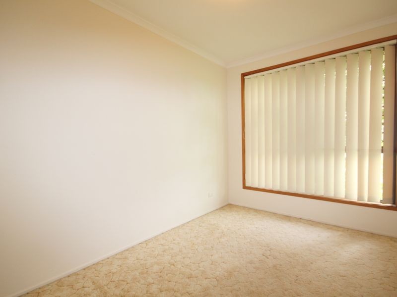 8 Plum Parade, Nerang QLD 4211