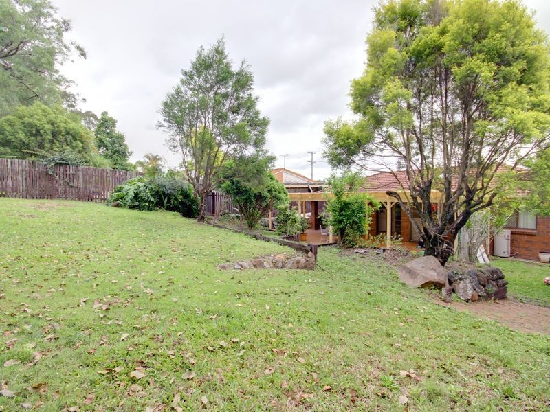 8 Plum Parade, Nerang QLD 4211