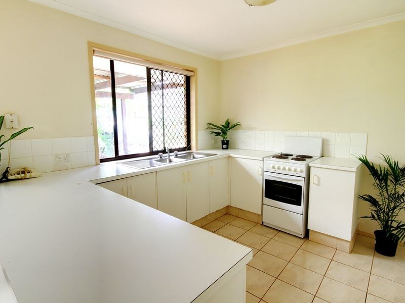 1/12 Wirth Terrace, Highland Park QLD 4211