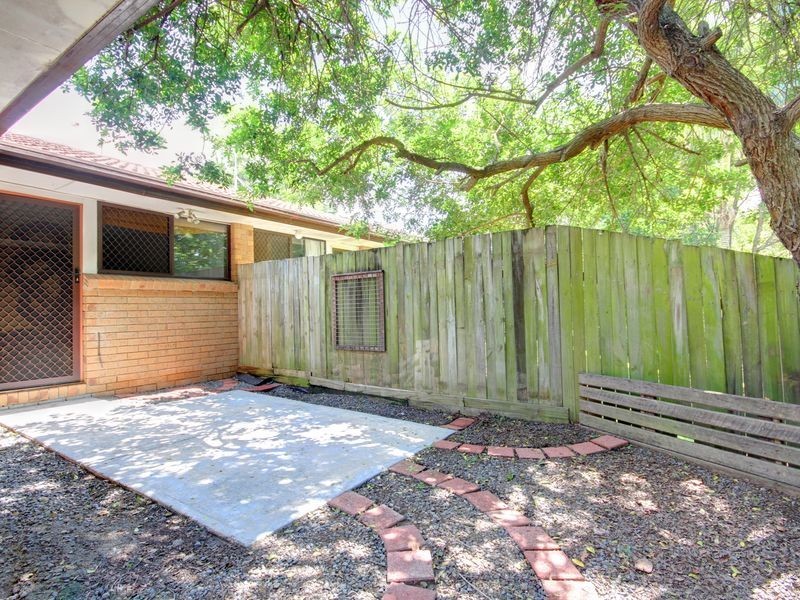 1/12 Wirth Terrace, Highland Park QLD 4211