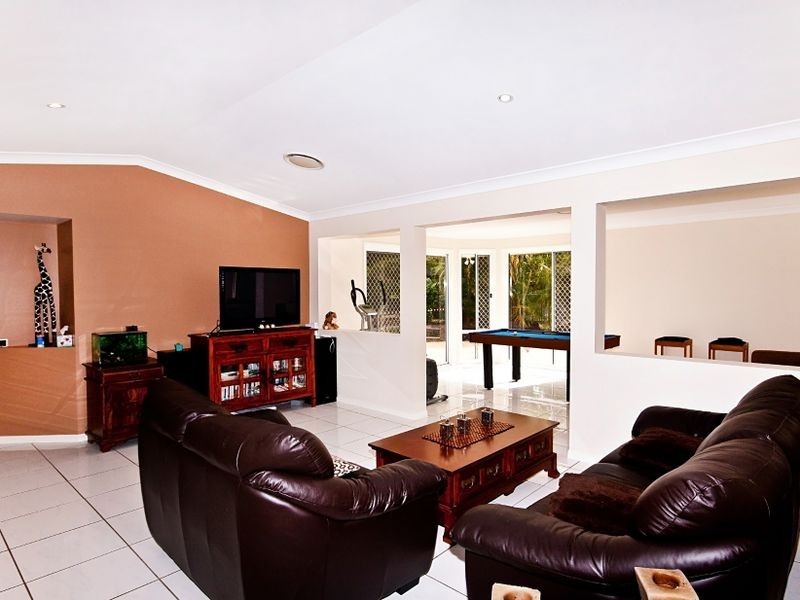 29 Lawnhill Drive, Nerang QLD 4211