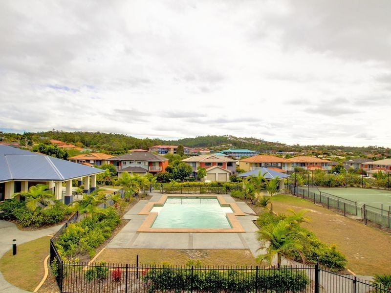 89/31 Archipelago Street, Pacific Pines QLD 4211