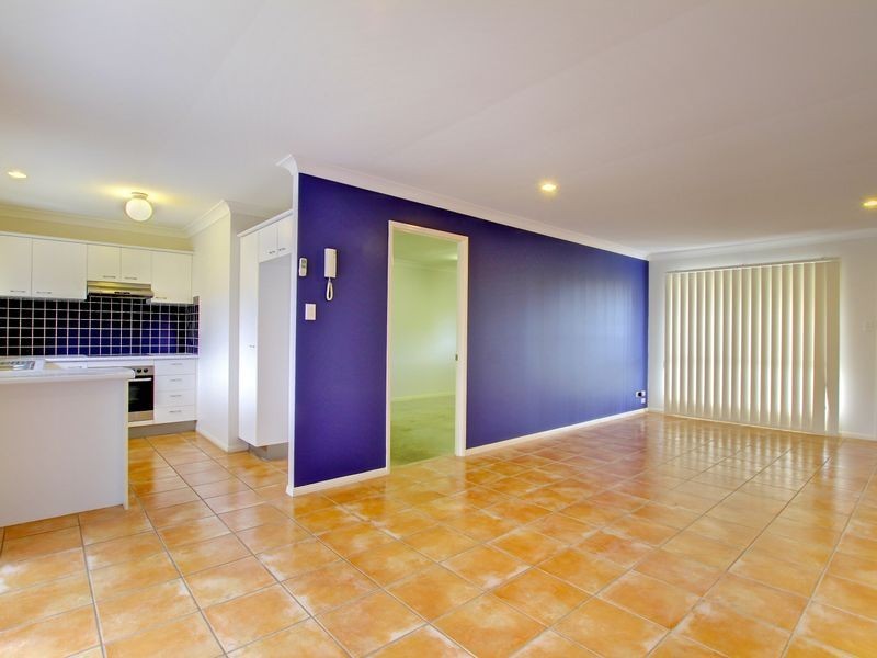 89/31 Archipelago Street, Pacific Pines QLD 4211