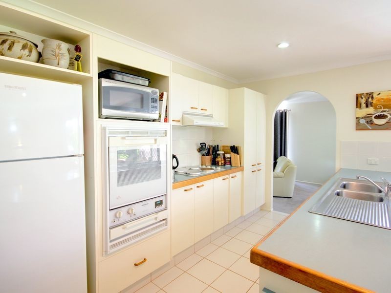 8 Aurora Crescent, Worongary QLD 4213