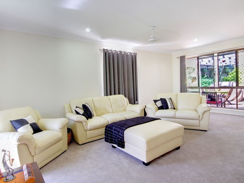 8 Aurora Crescent, Worongary QLD 4213