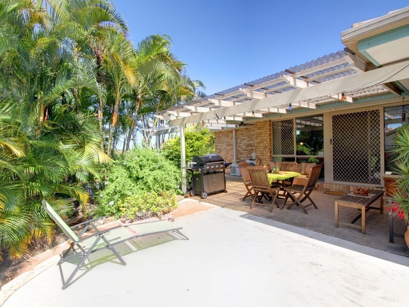 8 Aurora Crescent, Worongary QLD 4213