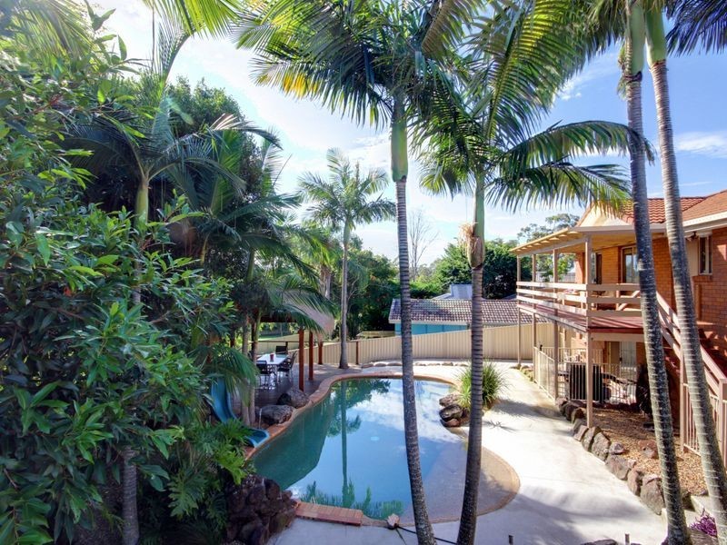 4 Jindabyne Court, Highland Park QLD 4211