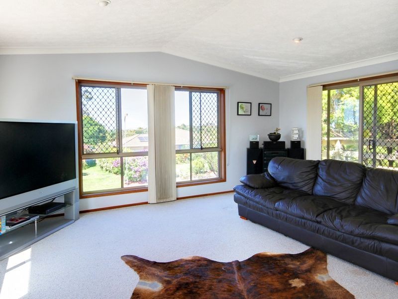 4 Jindabyne Court, Highland Park QLD 4211