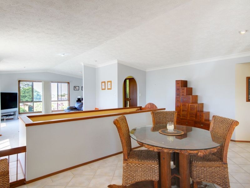 4 Jindabyne Court, Highland Park QLD 4211