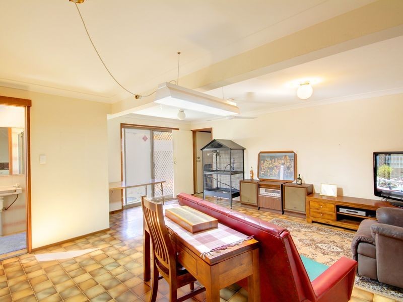 4 Jindabyne Court, Highland Park QLD 4211