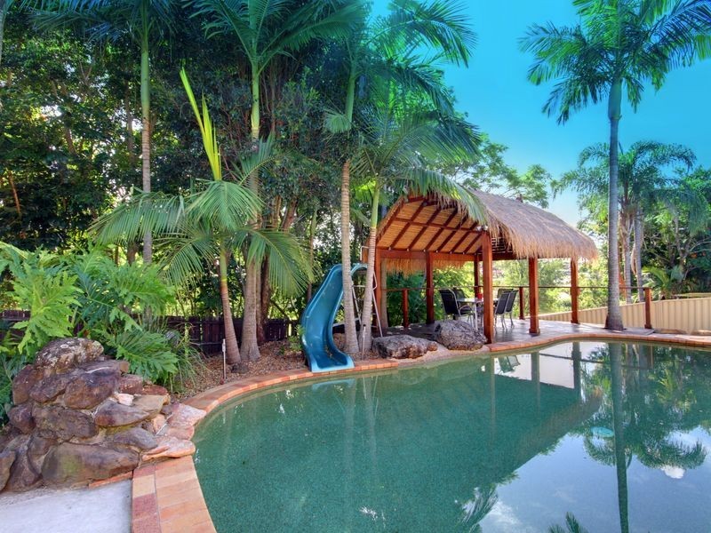 4 Jindabyne Court, Highland Park QLD 4211