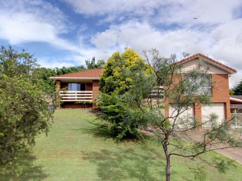 4 Jindabyne Court, Highland Park QLD 4211