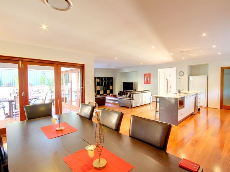 84 & 84A Alison Road, Carrara QLD 4211