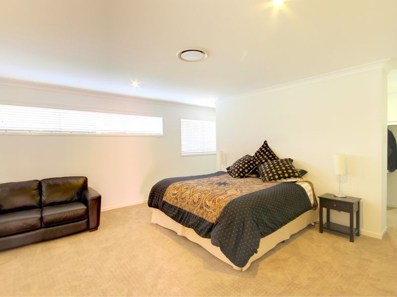 84 & 84A Alison Road, Carrara QLD 4211