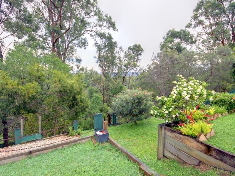 24 Winchester Drive, Nerang QLD 4211