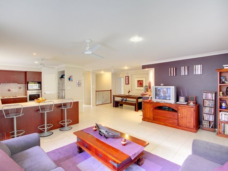 19 Nikau Crescent, Nerang QLD 4211