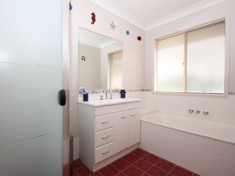19 Nikau Crescent, Nerang QLD 4211