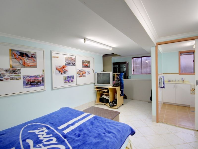 45 Balfour Crescent, Highland Park QLD 4211