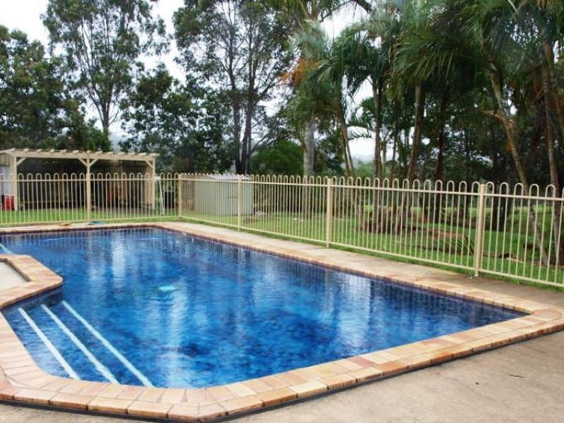 31 Kingsway Drive, Molendinar QLD 4214