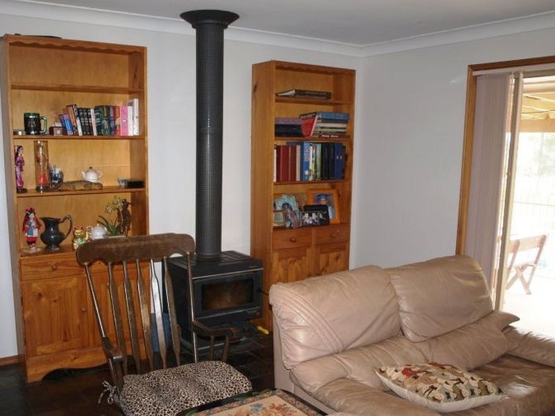 31 Kingsway Drive, Molendinar QLD 4214