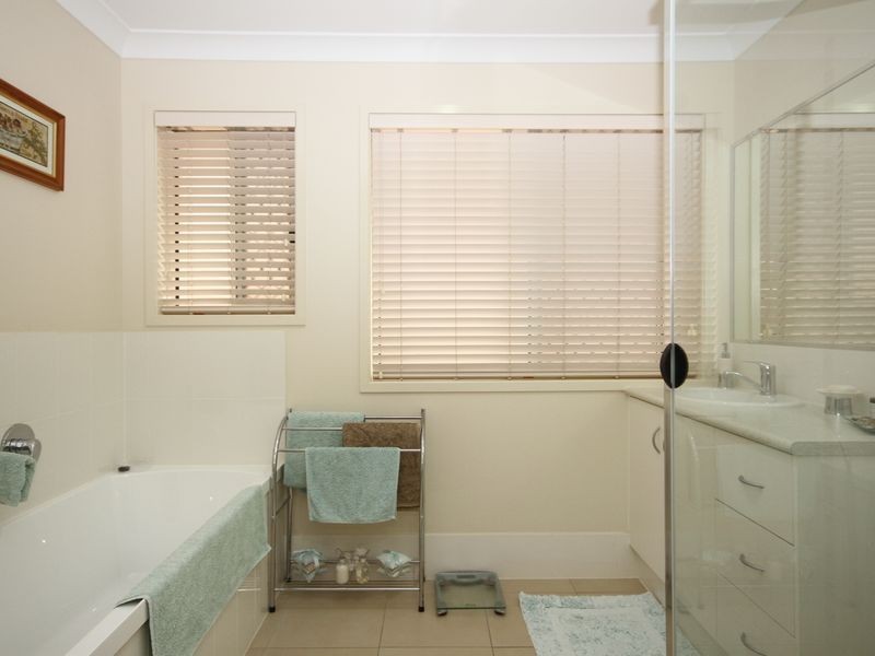 4 Drovers Avenue, Gilston QLD 4211