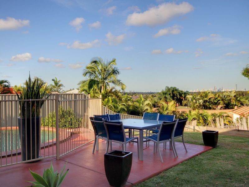 35 Merridown Drive, Merrimac QLD 4226
