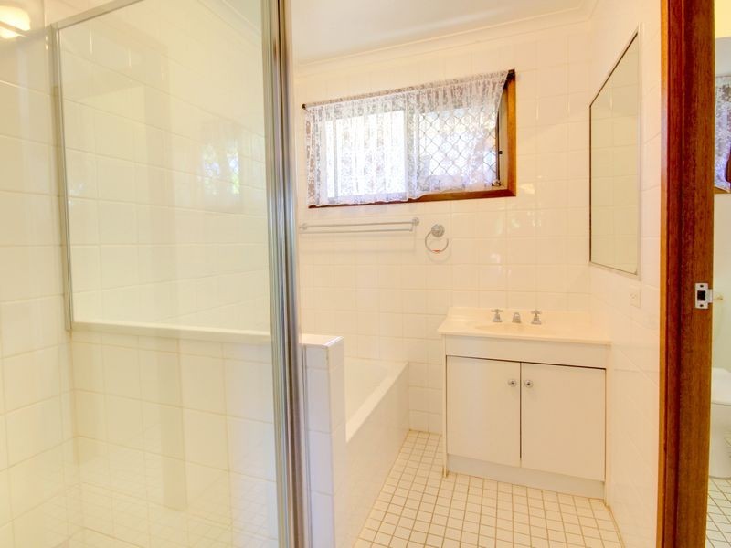10 Sue Court, Highland Park QLD 4211