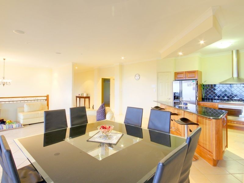 79 Armstrong Way, Highland Park QLD 4211