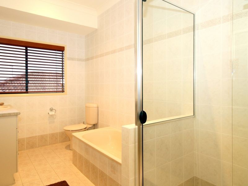 79 Armstrong Way, Highland Park QLD 4211