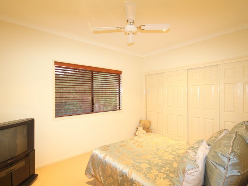 79 Armstrong Way, Highland Park QLD 4211