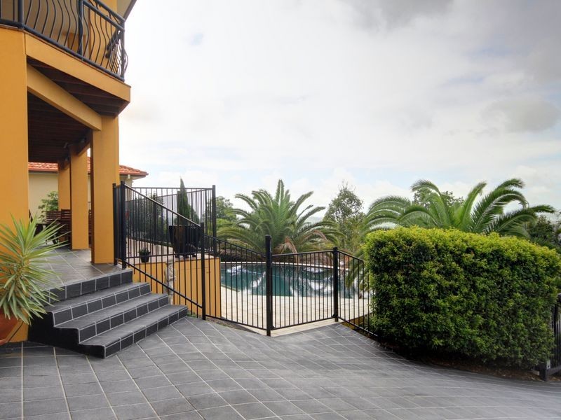 79 Armstrong Way, Highland Park QLD 4211