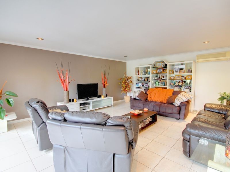 31 Alison Road, Carrara QLD 4211