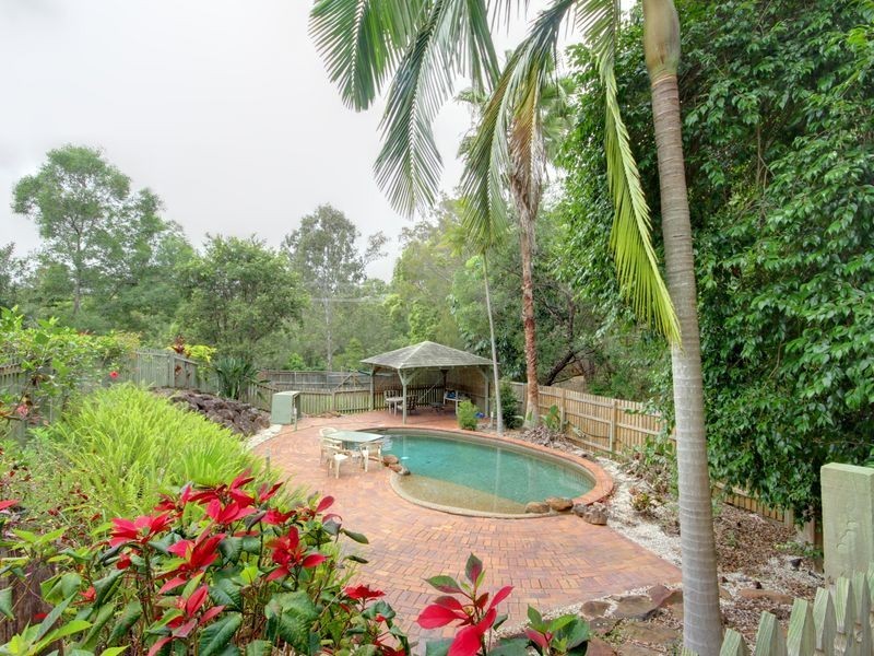 7 Walker Drive, Worongary QLD 4213
