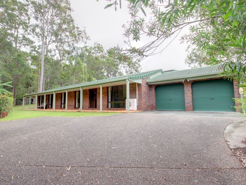 7 Walker Drive, Worongary QLD 4213