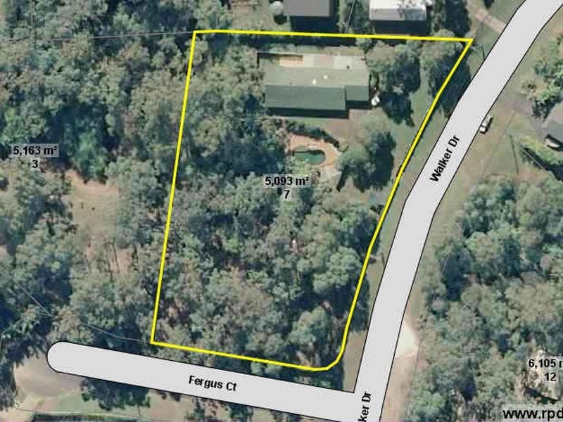 7 Walker Drive, Worongary QLD 4213