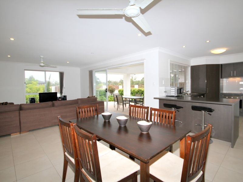 33 Kelsey Circuit, Nerang QLD 4211