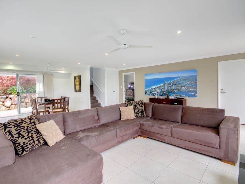 33 Kelsey Circuit, Nerang QLD 4211