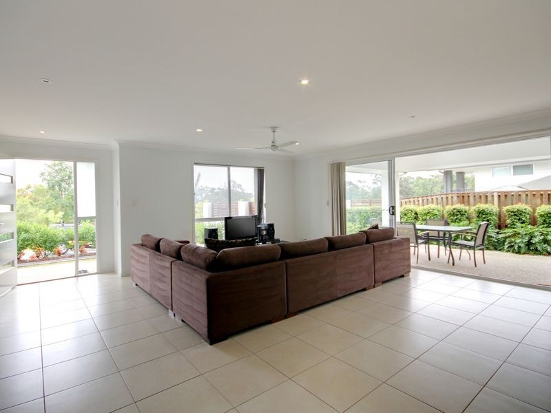 33 Kelsey Circuit, Nerang QLD 4211