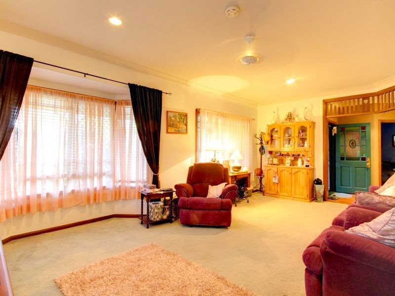 111 Dugandan Street, Nerang QLD 4211
