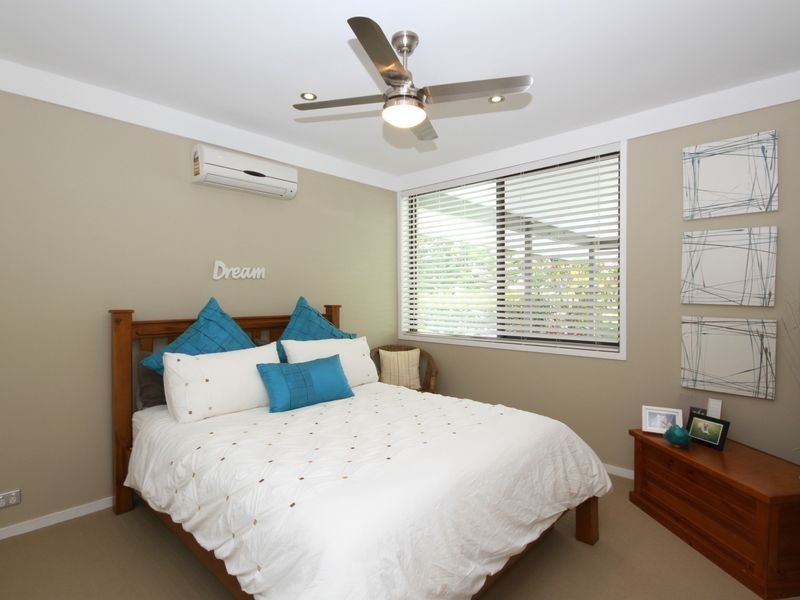31 Aberdeen Court, Highland Park QLD 4211