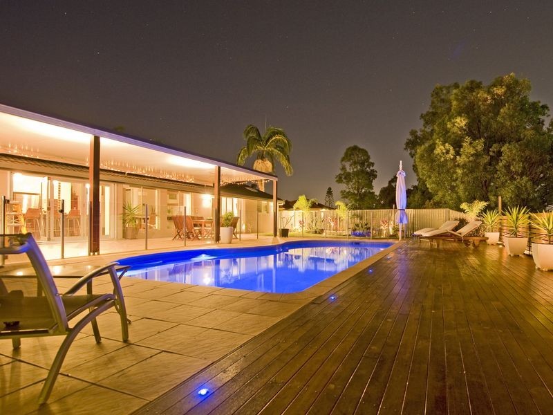 31 Aberdeen Court, Highland Park QLD 4211