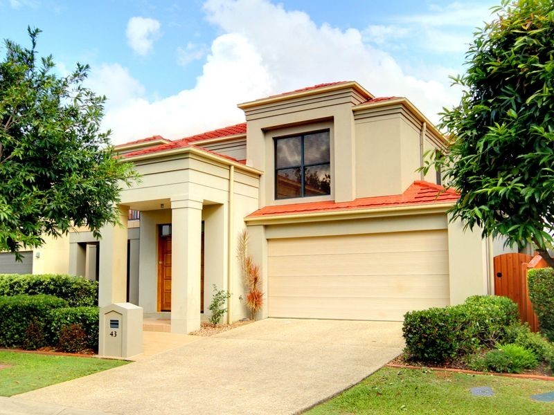 43 Riverwood Drive, Ashmore QLD 4214