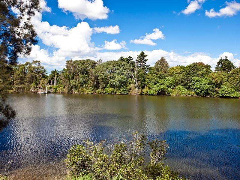 43 Riverwood Drive, Ashmore QLD 4214